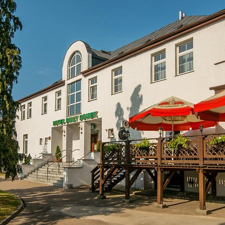 Hotel Bialy Domek Wałcz Exterior foto